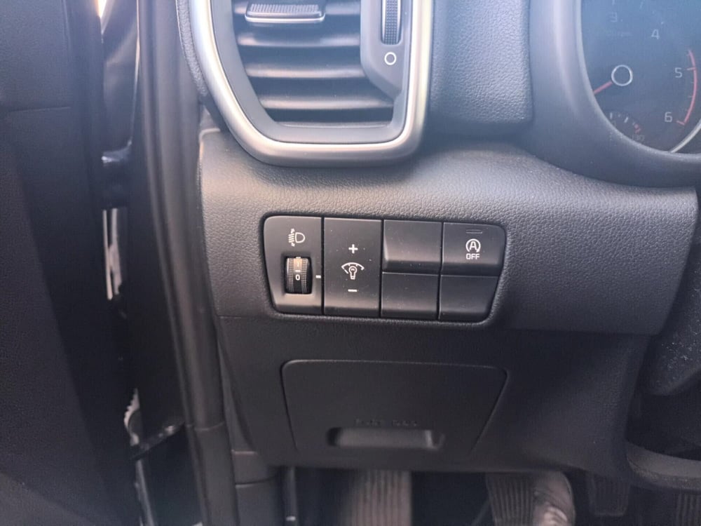 Kia Sportage usata a Bari (12)
