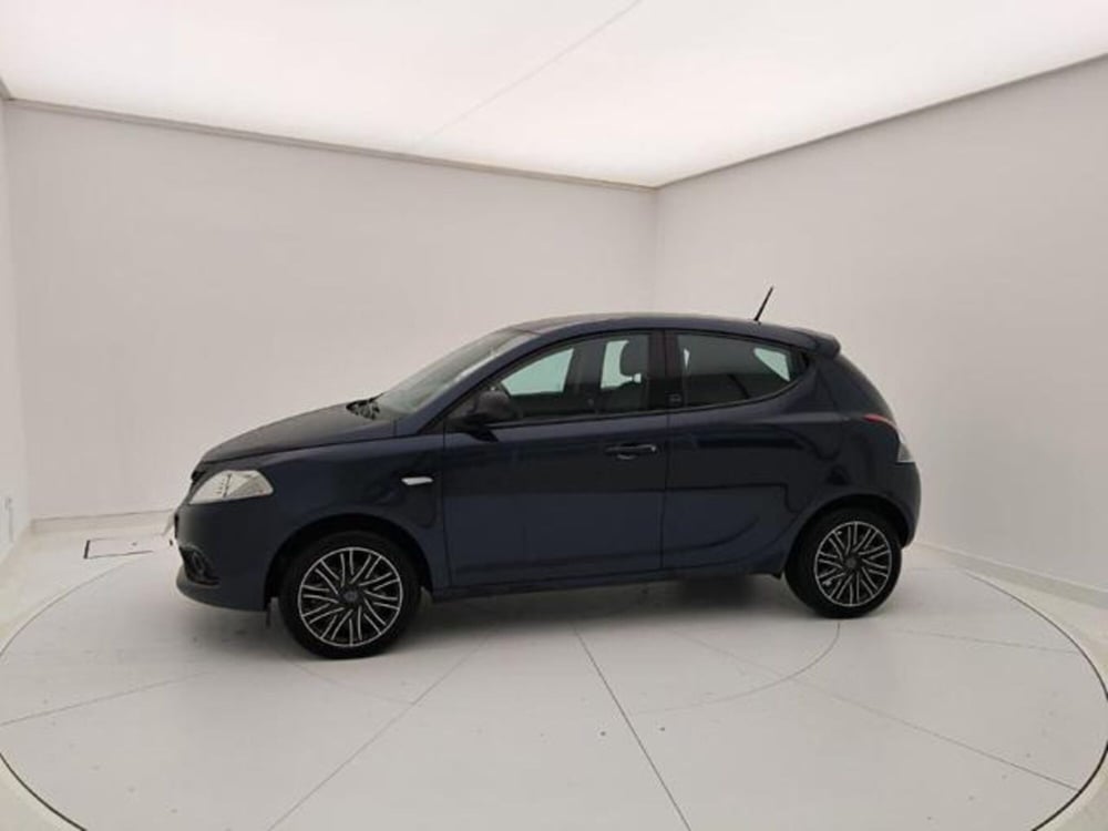 Lancia Ypsilon usata a Pavia (3)