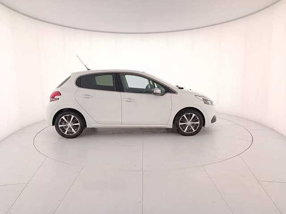 Peugeot 208 usata a Venezia (5)