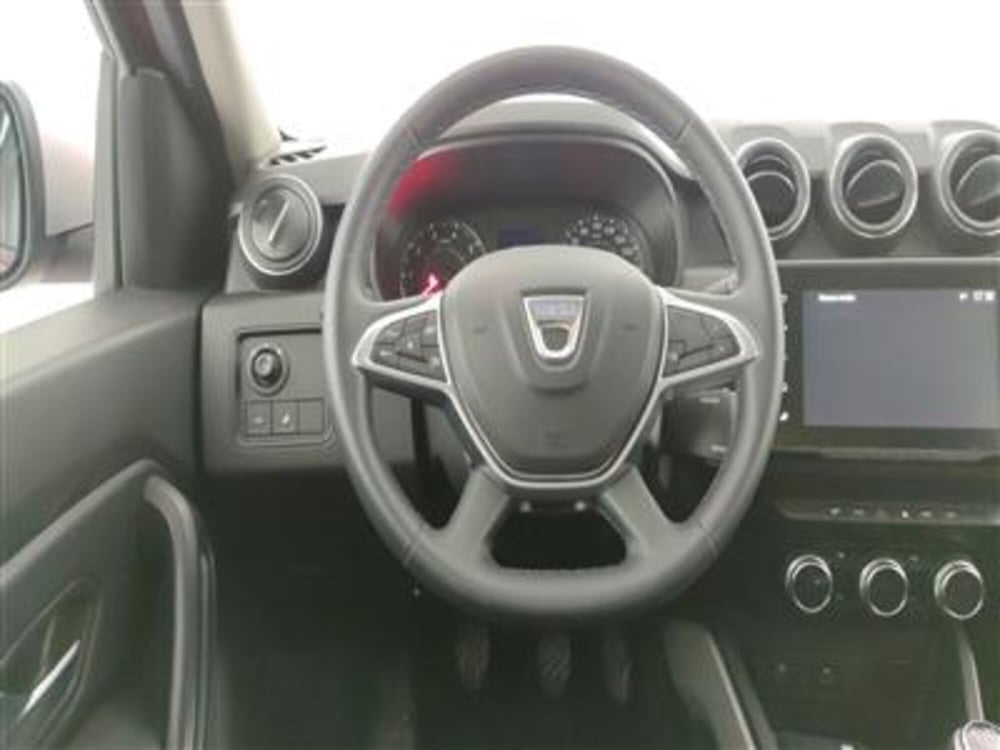 Dacia Duster usata a Bari (15)