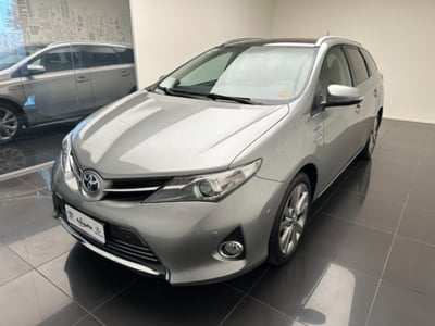 Toyota Auris 1.8 Hybrid Lounge  del 2015 usata a Cuneo