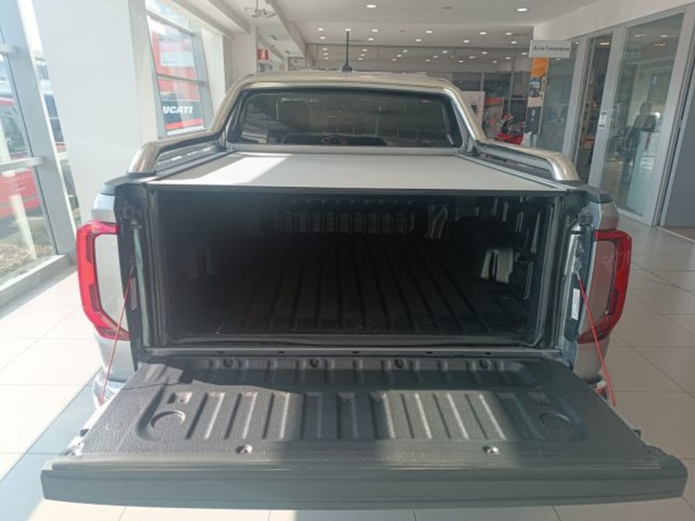 Volkswagen Amarok nuova a Vicenza (6)