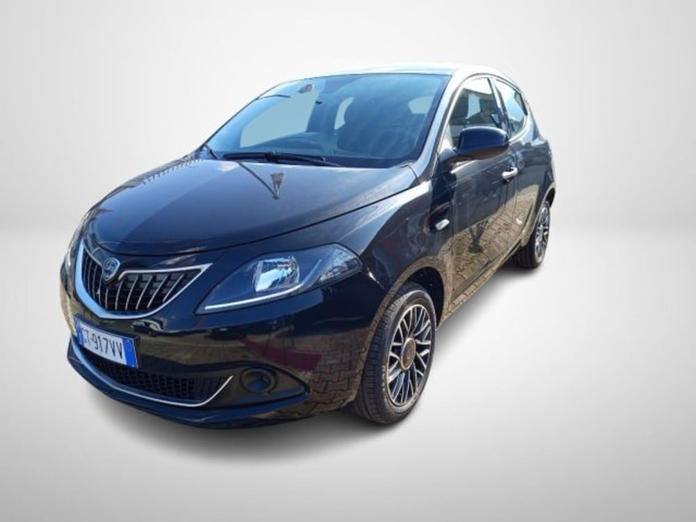 Lancia Ypsilon nuova a Frosinone (7)