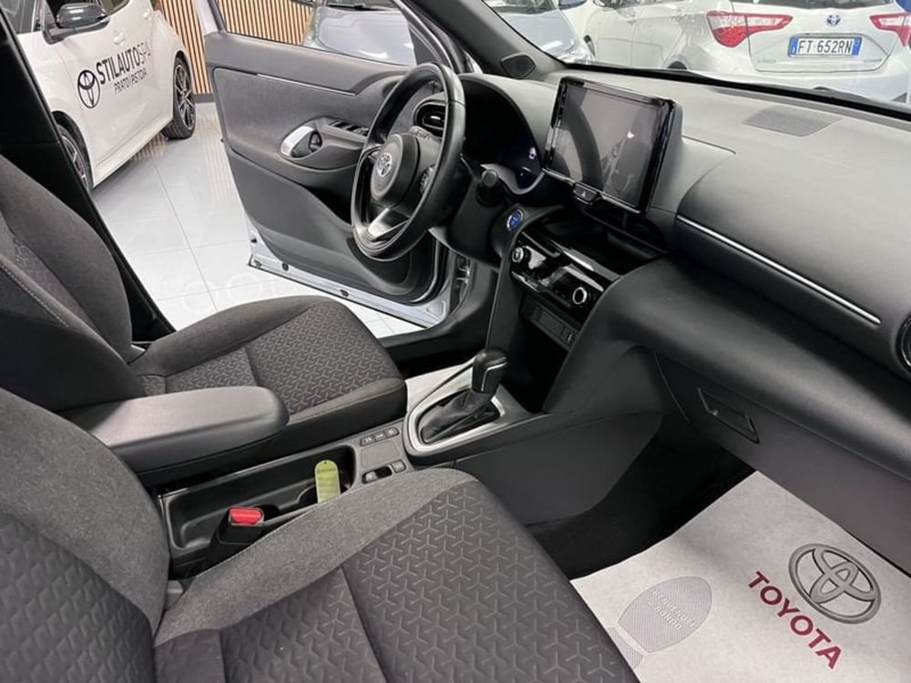 Toyota Yaris Cross usata a Prato (8)