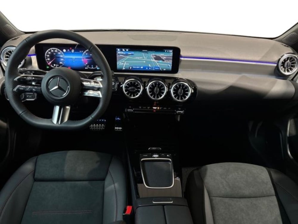 Mercedes-Benz Classe A nuova a Bologna (13)