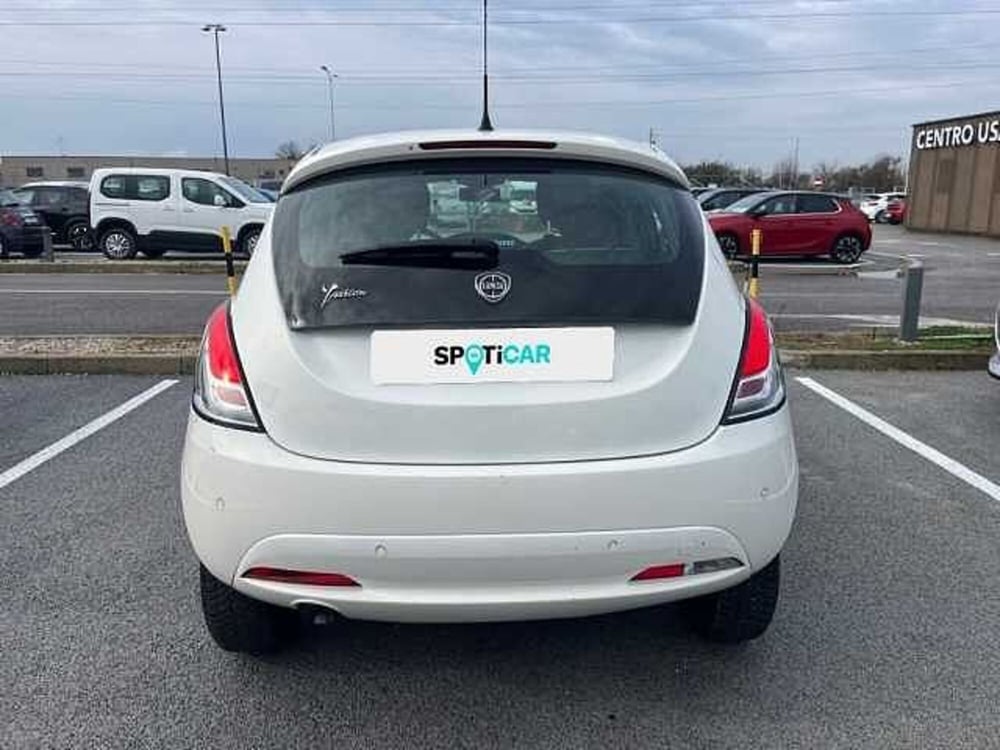 Lancia Ypsilon usata a Ravenna (5)