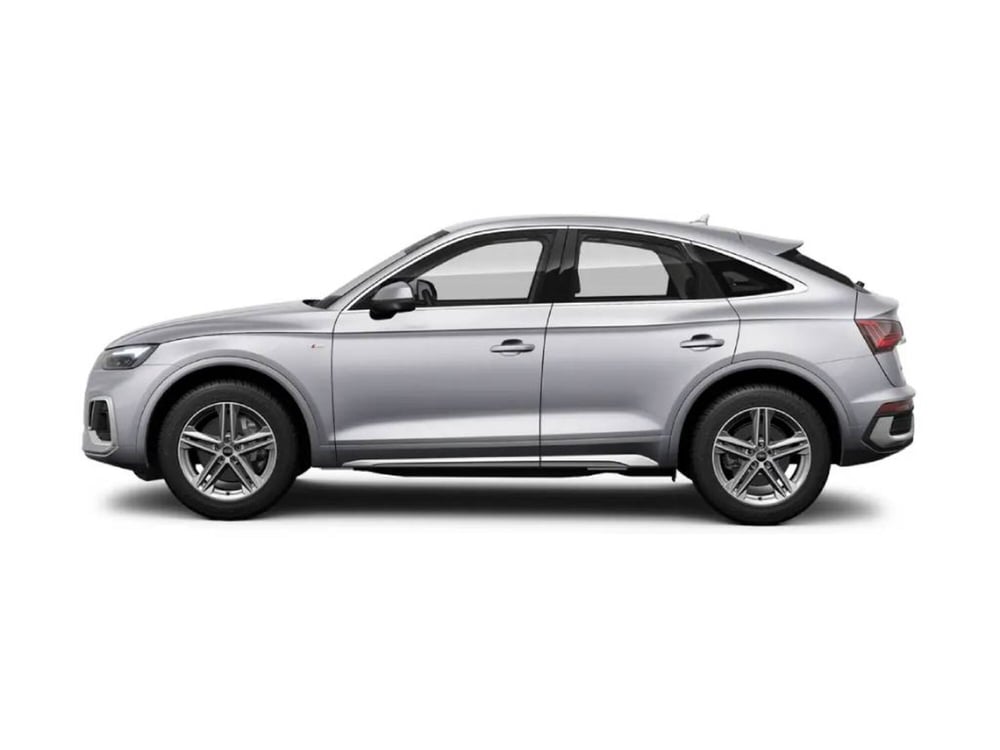 Audi Q5 Sportback nuova a Novara (2)