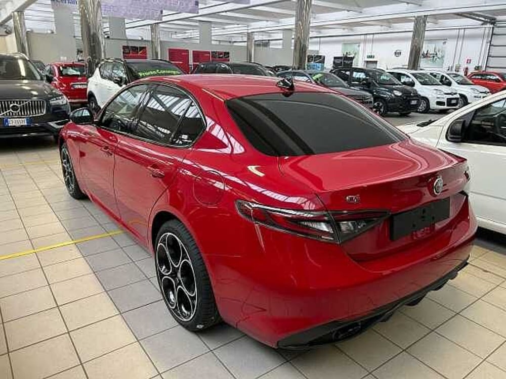 Alfa Romeo Giulia nuova a Milano (4)