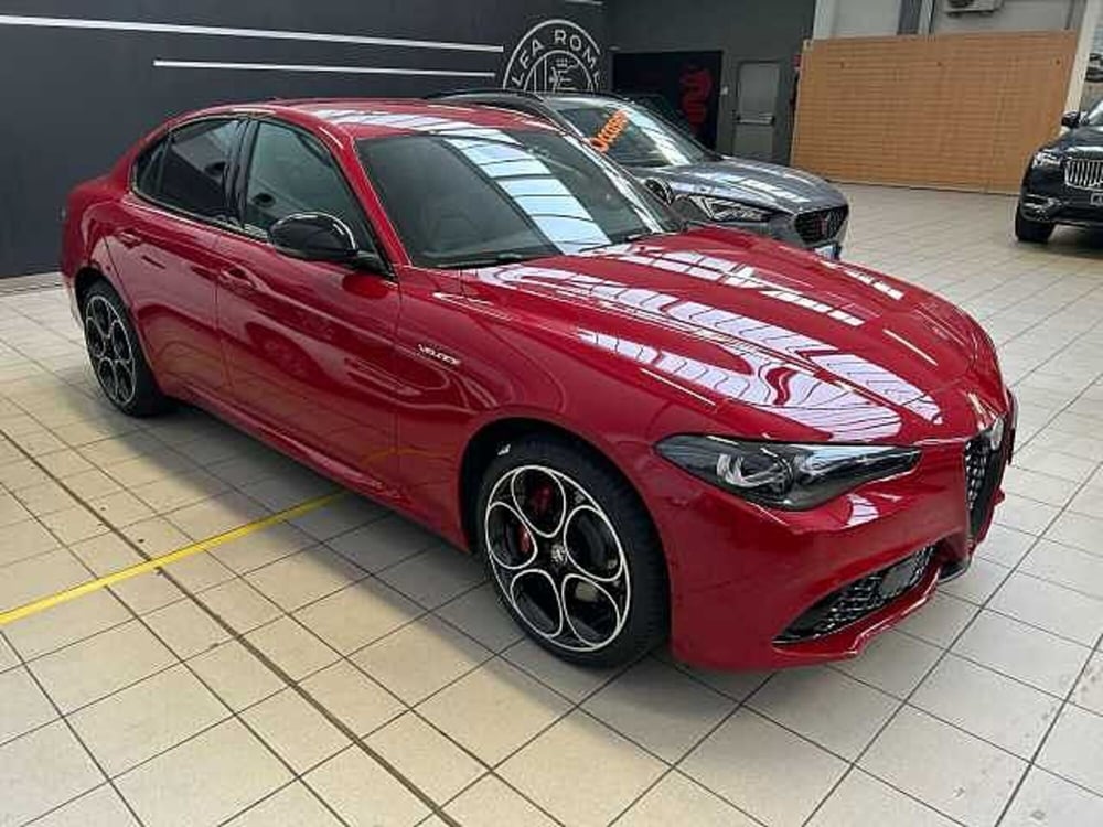 Alfa Romeo Giulia nuova a Milano (5)