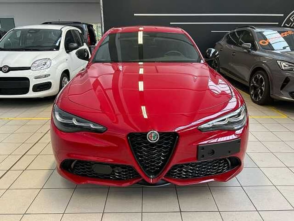 Alfa Romeo Giulia nuova a Milano (6)