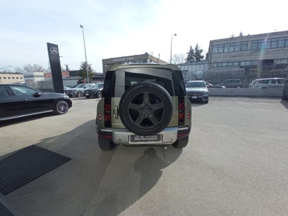 Land Rover Defender nuova a Potenza (9)