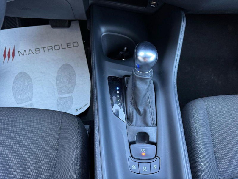 Toyota Toyota C-HR usata a Lecce (20)