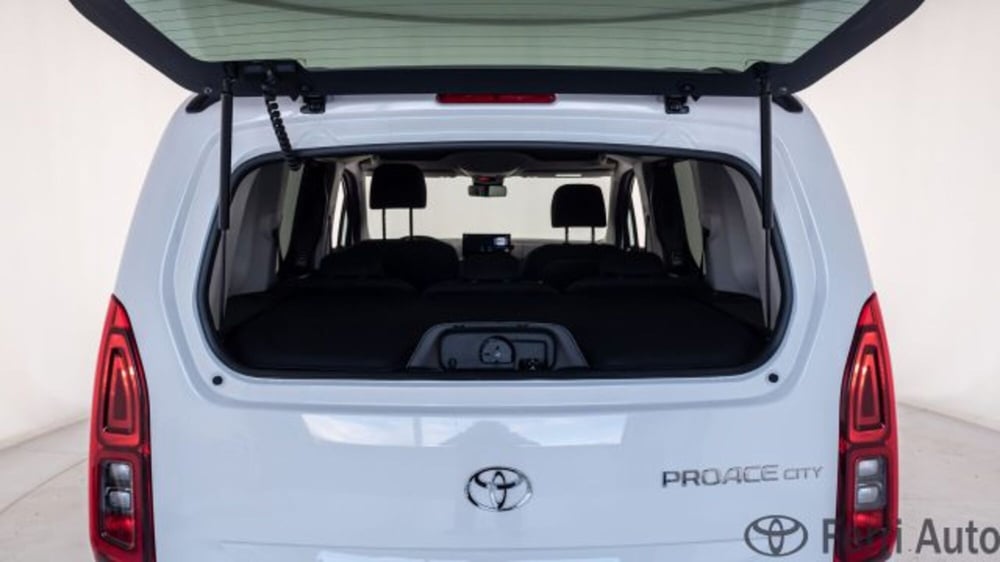 Toyota Proace City Verso nuova a Padova (11)