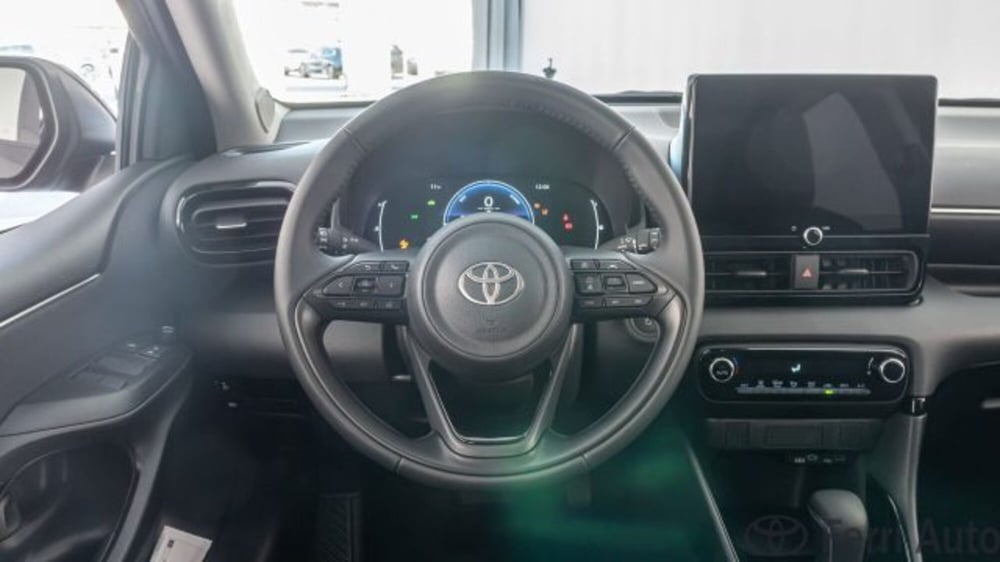 Toyota Yaris Cross nuova a Padova (14)