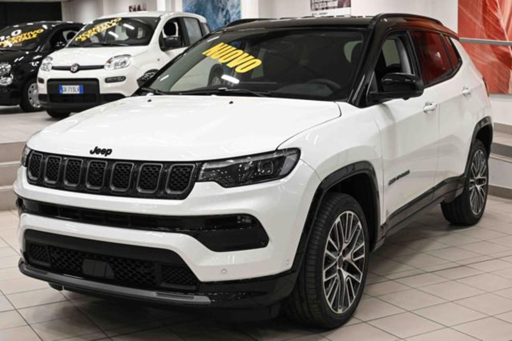 Jeep Compass nuova a Torino (19)