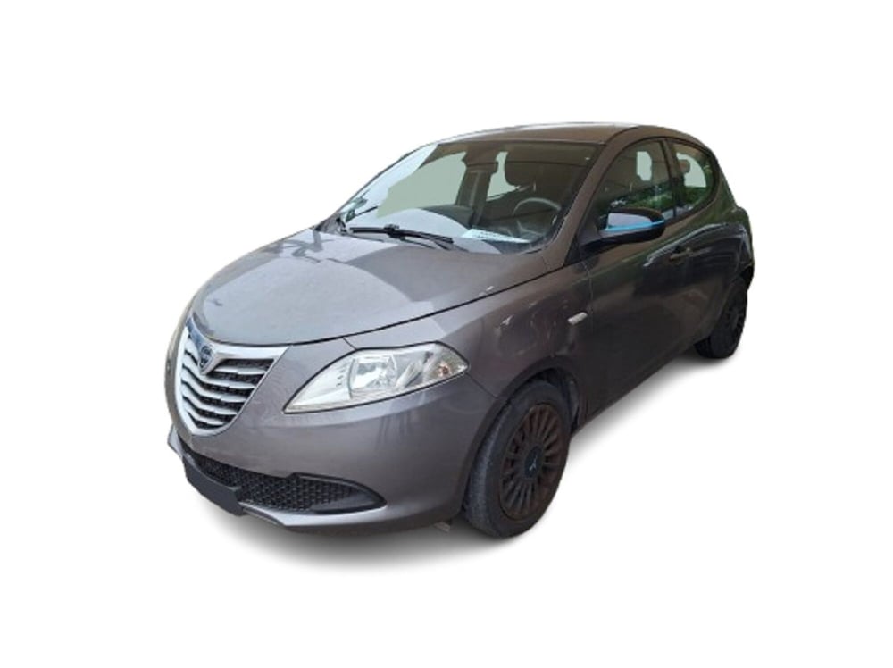 Lancia Ypsilon usata a Bari