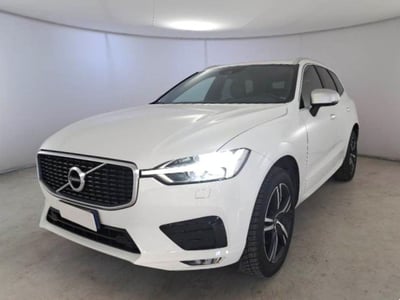 Volvo XC60 D4 AWD R-design  del 2019 usata a Bari