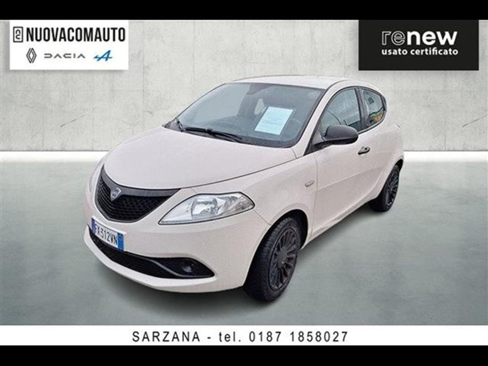 Lancia Ypsilon usata a Firenze