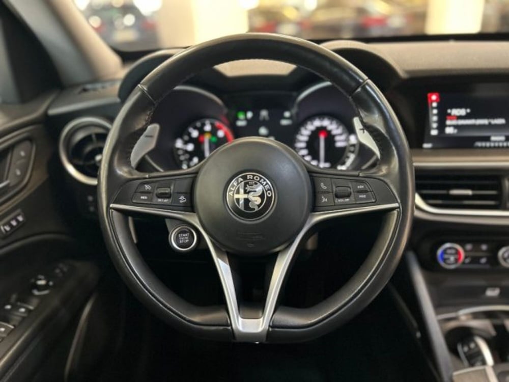 Alfa Romeo Stelvio usata a Modena (10)