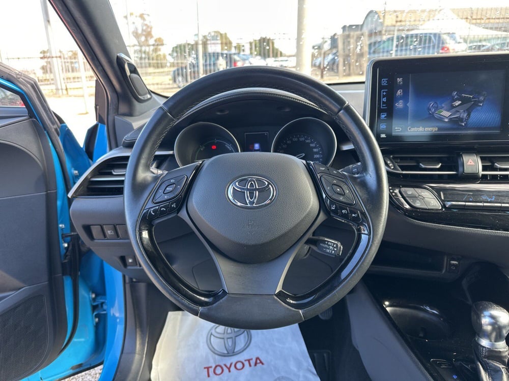 Toyota Toyota C-HR usata a Ragusa (10)