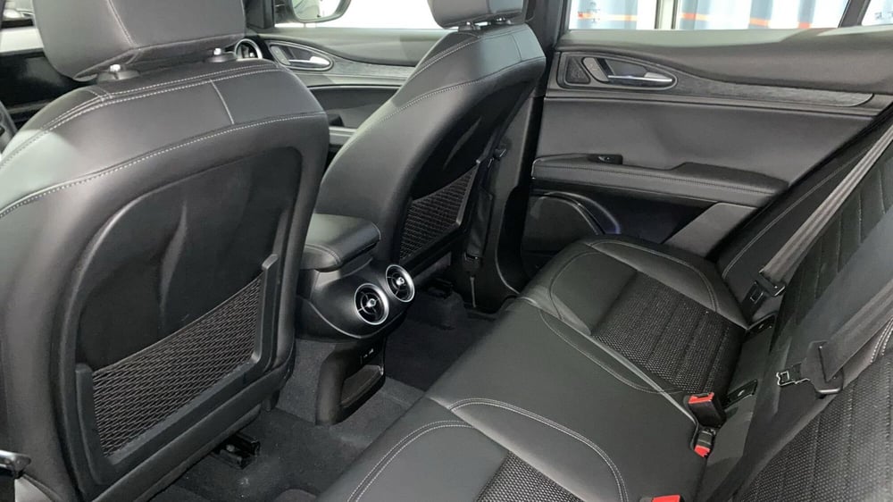 Alfa Romeo Stelvio usata a Bergamo (14)