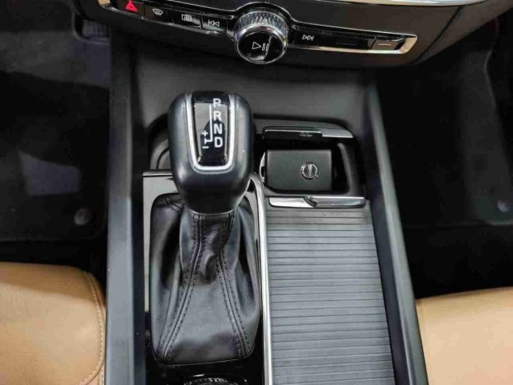 Volvo XC60 usata a Catania (8)