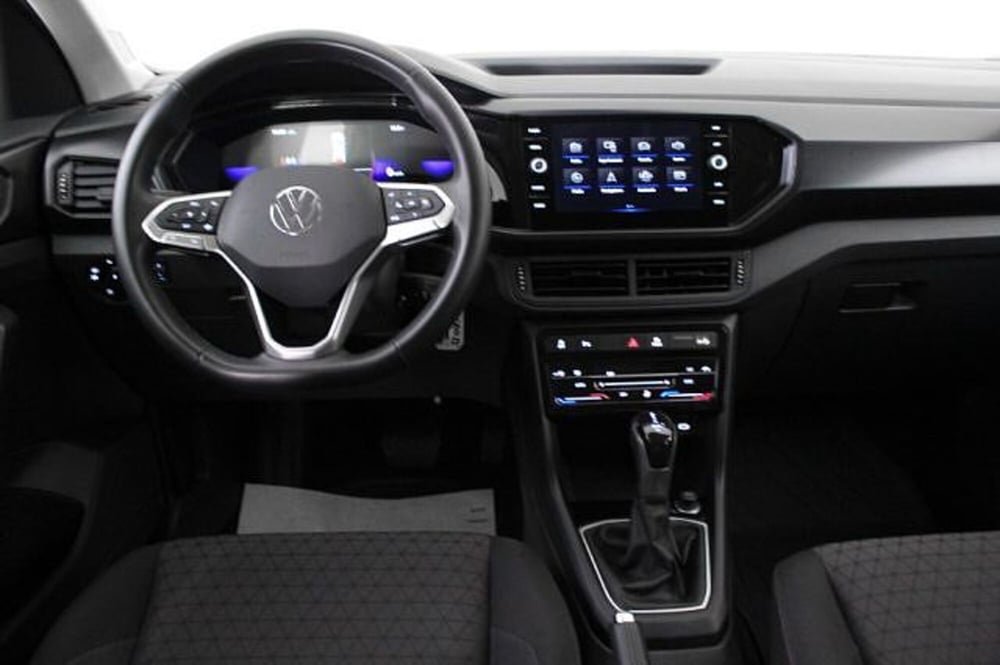 Volkswagen T-Cross usata a Novara (7)