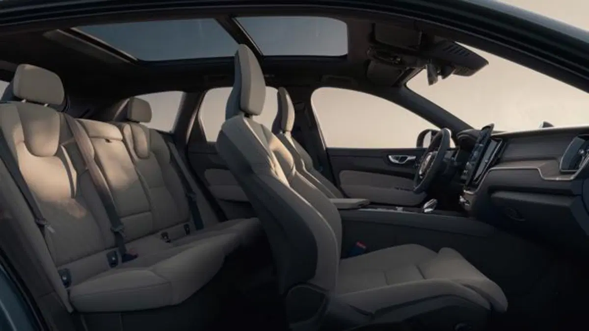 Volvo XC60 nuova a Firenze (5)