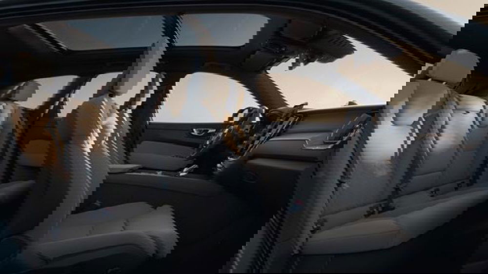 Volvo XC60 nuova a Firenze (5)