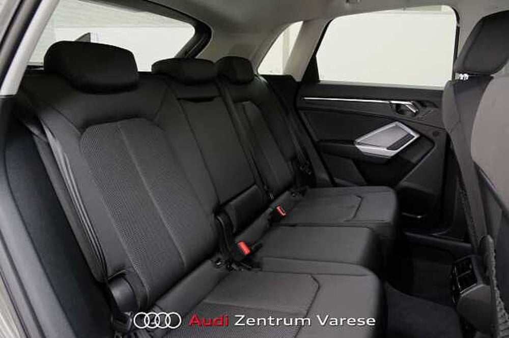 Audi Q3 nuova a Varese (10)