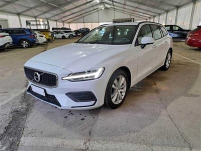 Volvo V60 B4 (d) Geartronic Momentum Business Pro  del 2021 usata a Castenaso