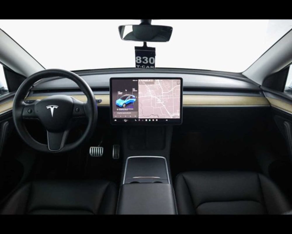 Tesla Model Y usata a Bologna (11)