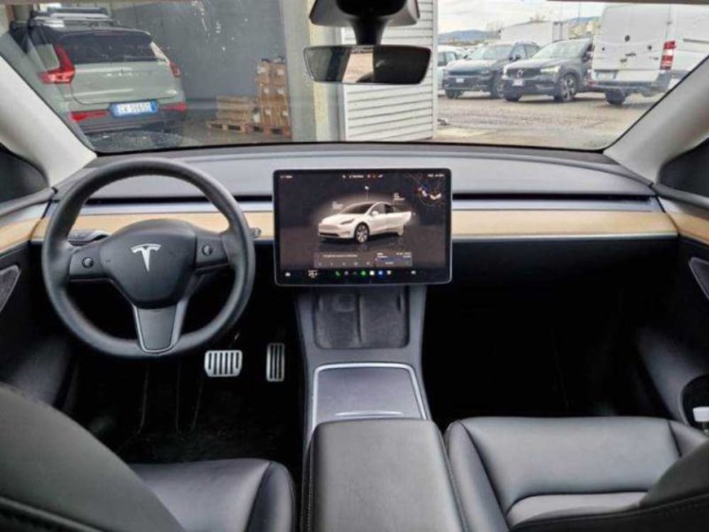 Tesla Model Y usata a Bologna (3)