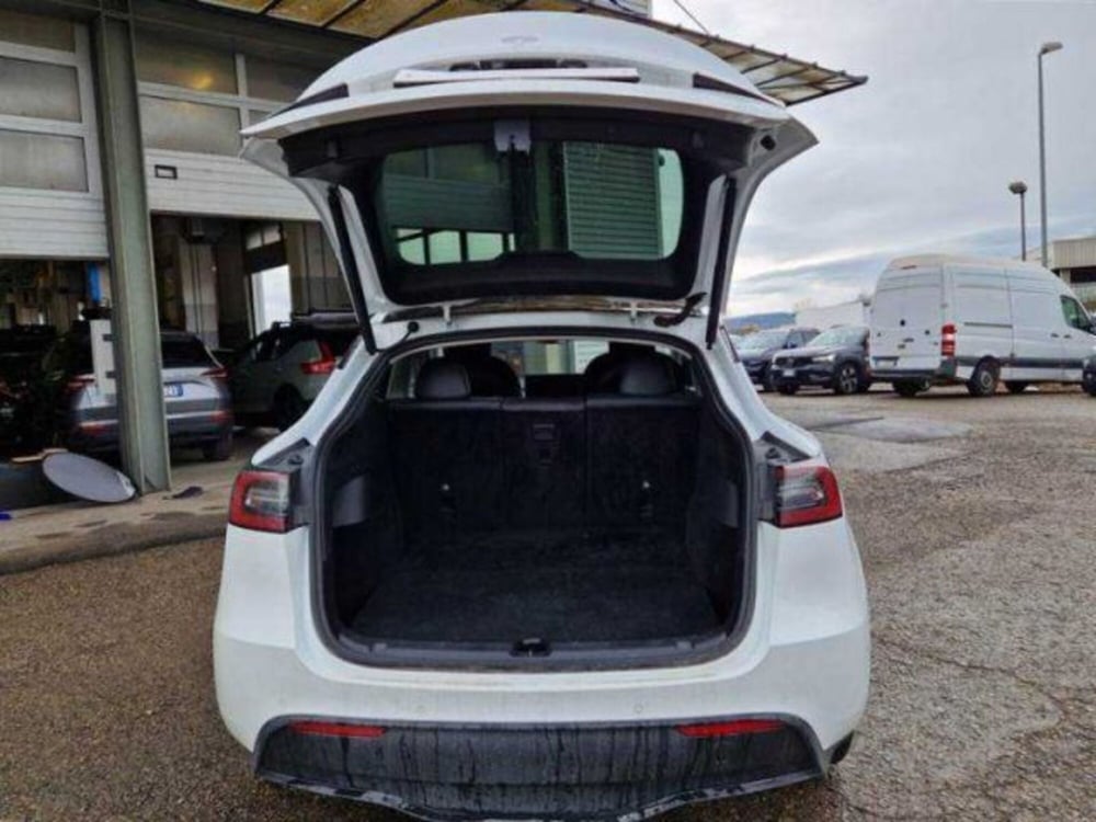 Tesla Model Y usata a Bologna (5)