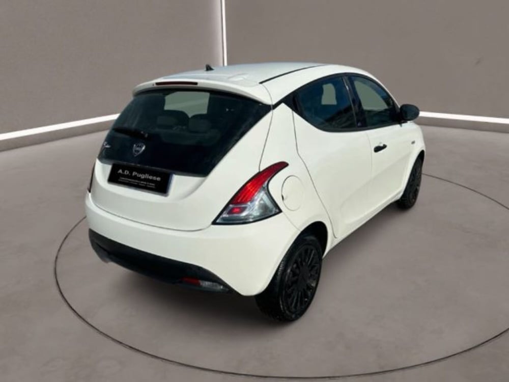 Lancia Ypsilon usata a Caltanissetta (4)