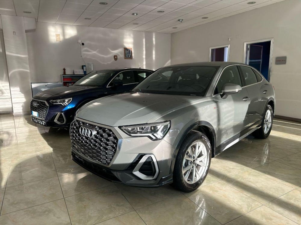 Audi Q3 Sportback nuova a Napoli