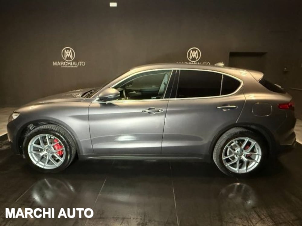 Alfa Romeo Stelvio usata a Perugia (8)