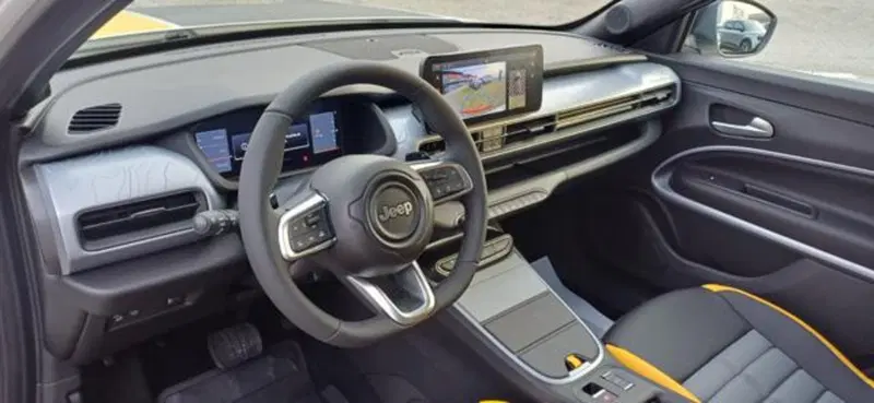 Jeep Avenger nuova a Padova (12)