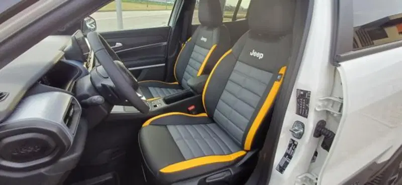Jeep Avenger nuova a Padova (17)