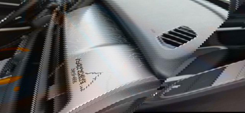 Jeep Avenger nuova a Padova (18)