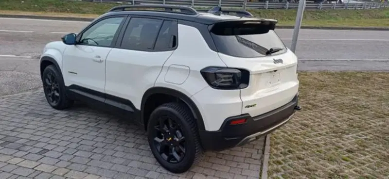 Jeep Avenger nuova a Padova (4)
