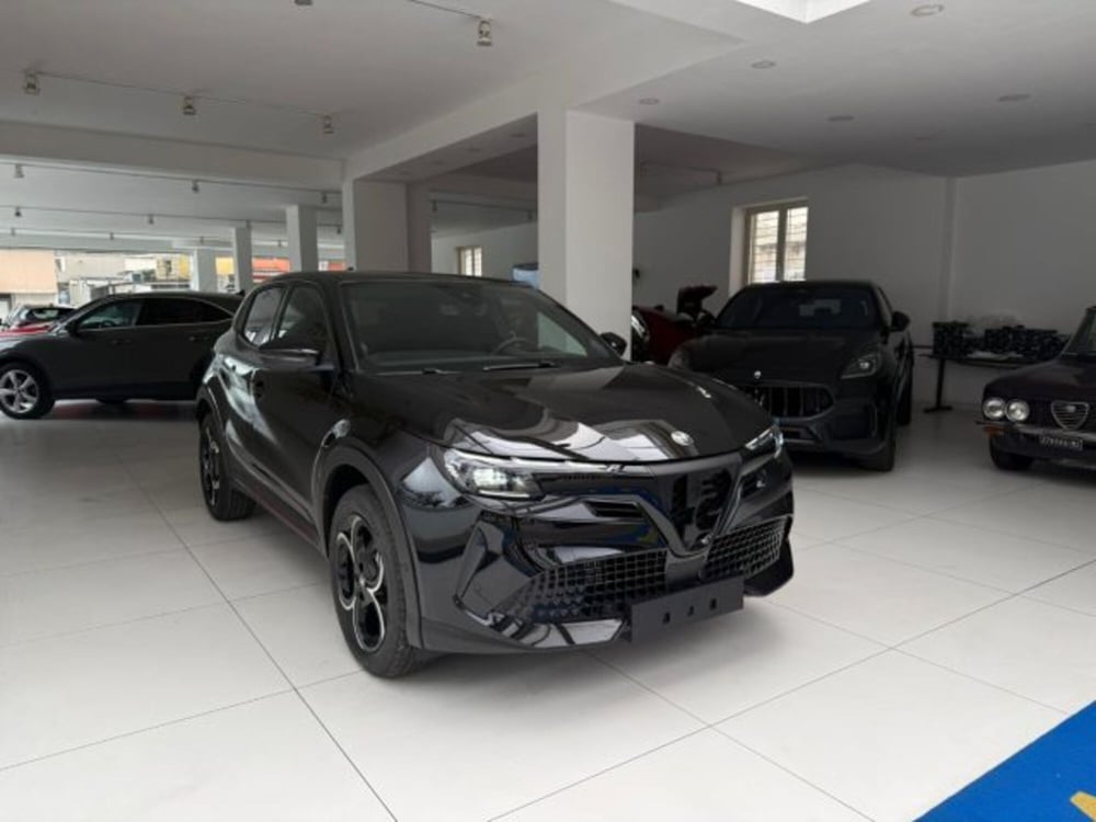 Alfa Romeo Junior nuova a Napoli (11)