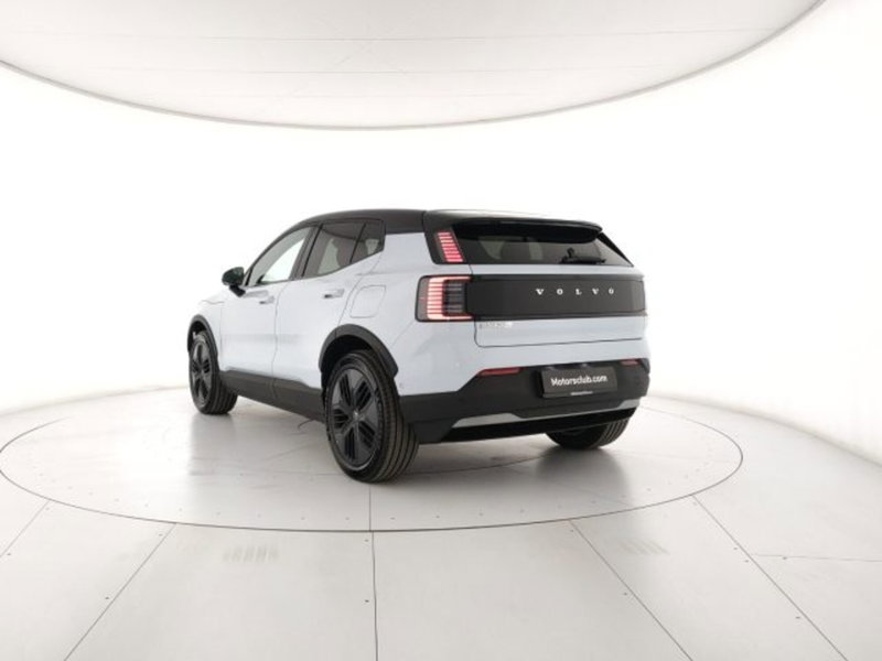Volvo EX30 Cross Country nuova a Modena (3)