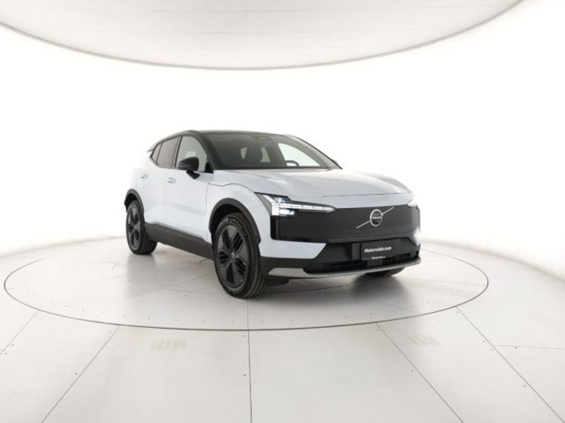 Volvo EX30 Cross Country nuova a Modena (6)