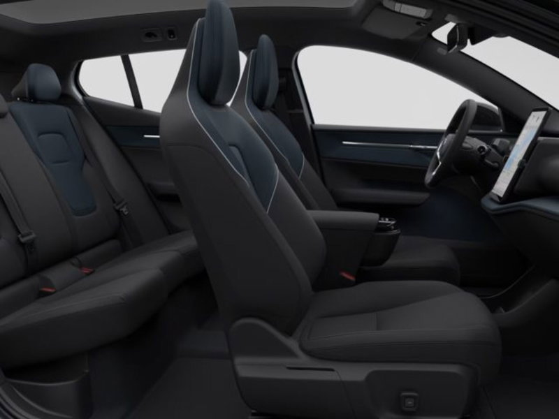 Volvo EX30 Cross Country nuova a Modena (11)