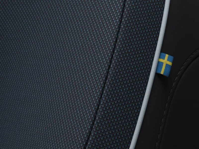 Volvo EX30 Cross Country nuova a Modena (14)