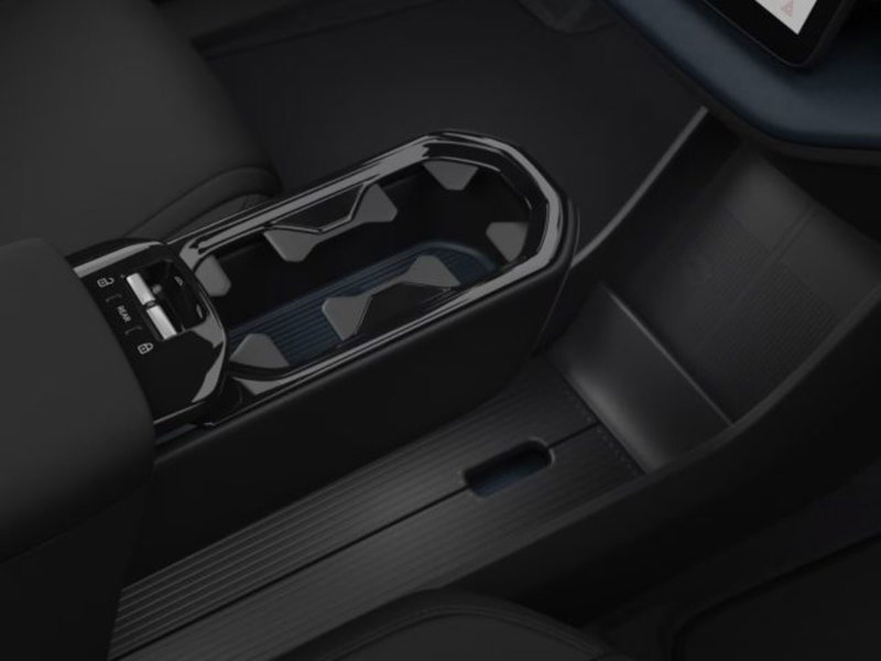 Volvo EX30 Cross Country nuova a Modena (15)