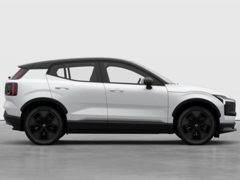 Volvo EX30 Cross Country nuova a Modena (6)