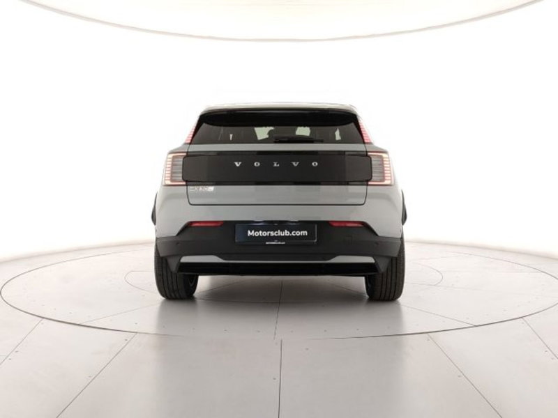 Volvo EX30 Cross Country nuova a Modena (4)