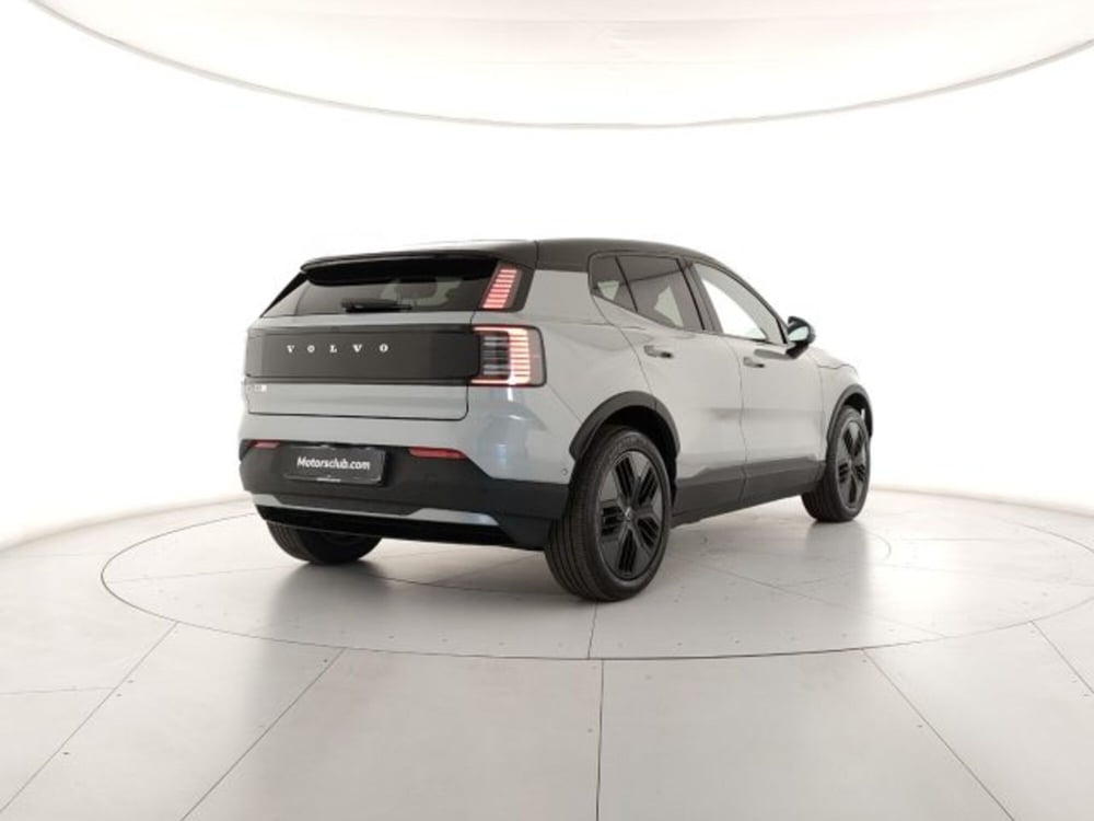 Volvo EX30 Cross Country nuova a Modena (5)